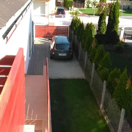 Patko Apartman Apartment